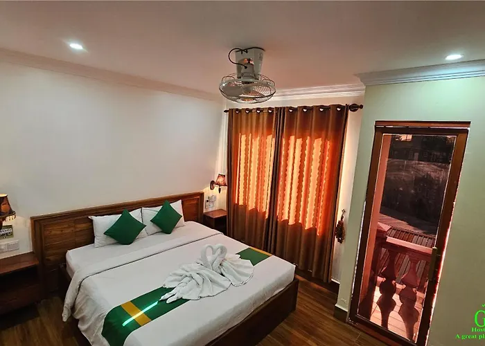 Garden Village & Pool Bar 2*